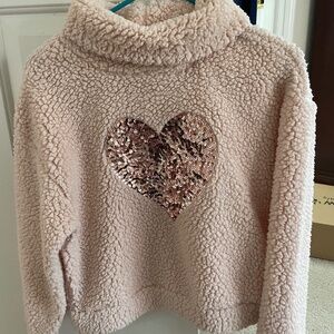 Venus heart sequin plush shirt